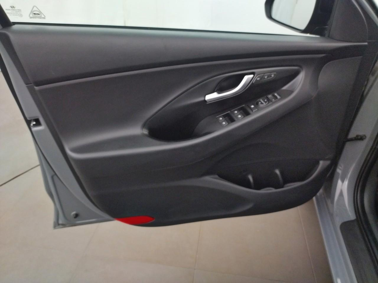Hyundai I30 fastback 1.5 t-gdi 160 dct-7 hybrid 48v n line — photo 23