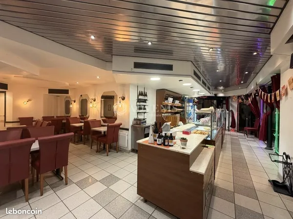 Local commercial 150 m²