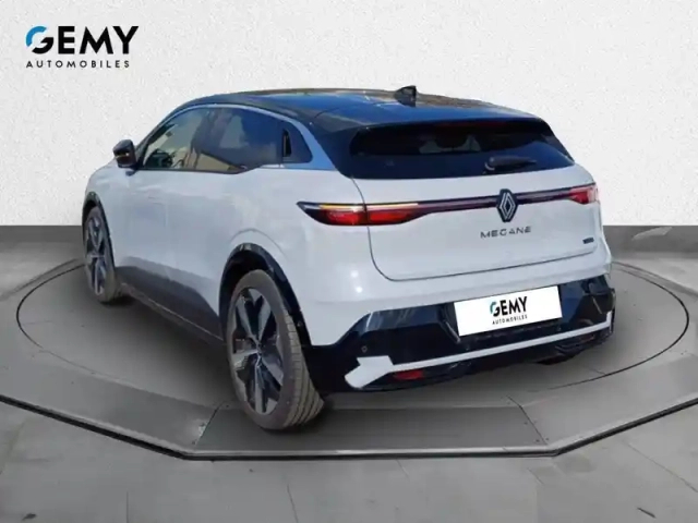 Renault Megane e-tech 220 ch autonomie confort ac22 — photo 46