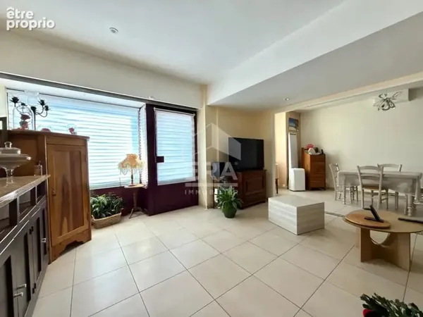 Appartement 8 pièces 200 m²