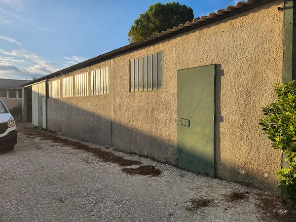 Entrepôt/local industriel 2 pièces 240 m²