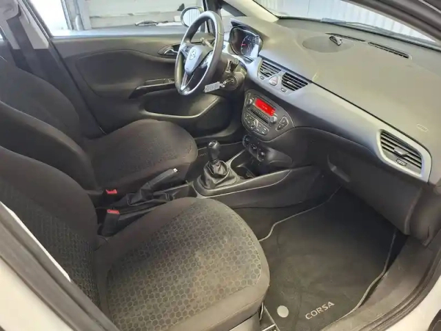 Opel Corsa 1.4 90 ch — photo 13