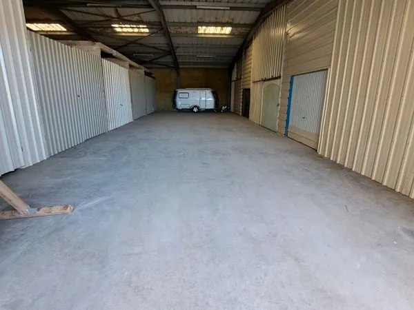 Garage à louer