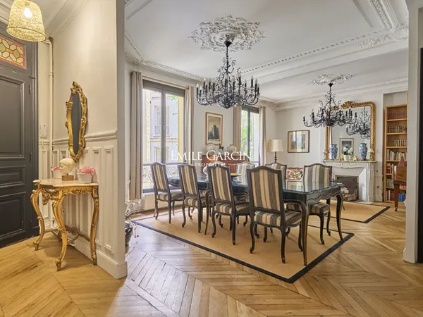 A vendre - Appartement FAMILIAL - 75006 - Paris - Assas-Luxembourg - 3 chambres