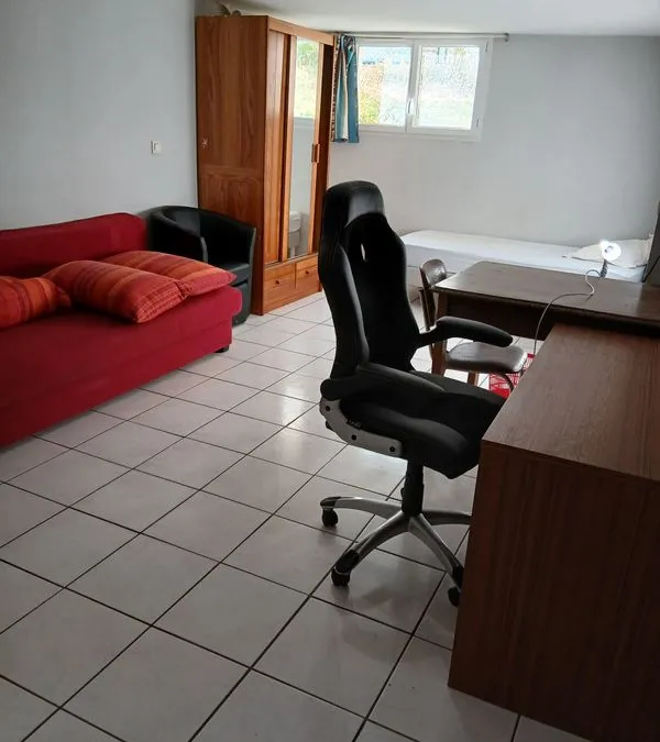 Photo 1