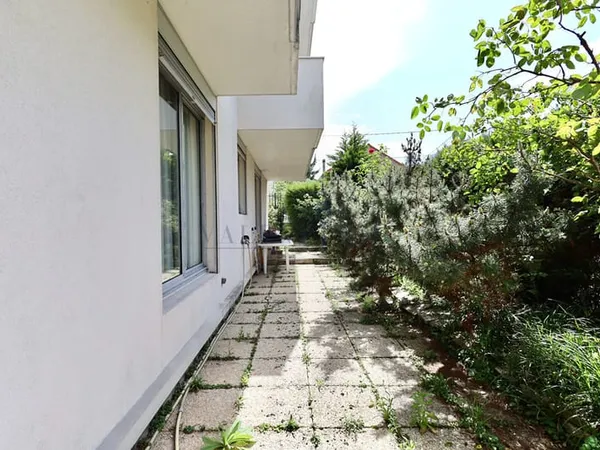 Appartement 4 pièces de 89,44m2, avec JARDIN + DOUBLE BOX + CAVE Le Raincy