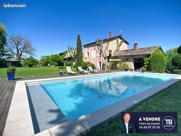 Propriété 14 pièces 456 m²