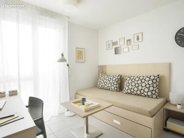 Studio 1 pièce 19 m²
