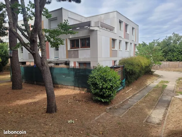 T4 84 m² entièrement rénové — Sans frais d'agence - à saisir à Boussy-Saint-Antoine