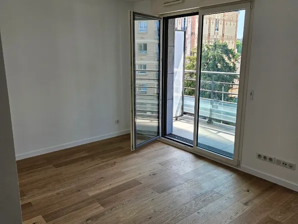 Loue appartement 27,4 m² Courbevoie
