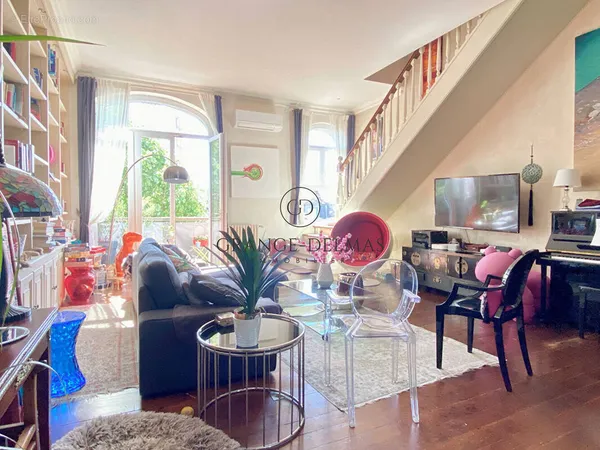 Appartement immeuble pierre avec ascenseur et tropézienne - ORNANO