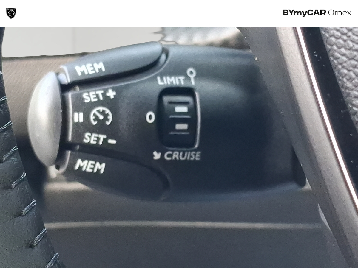 Peugeot 2008 Hybrid 145 e-DCS6 — photo 20