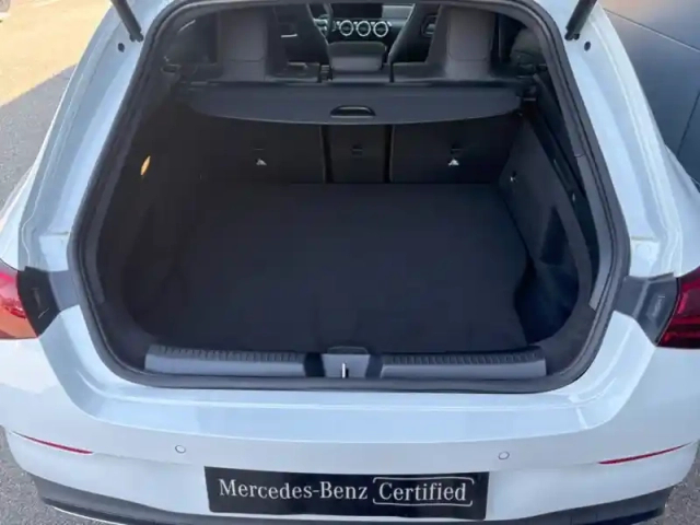 Mercedes Cla 250 e hybrid eq shooting b — photo 10