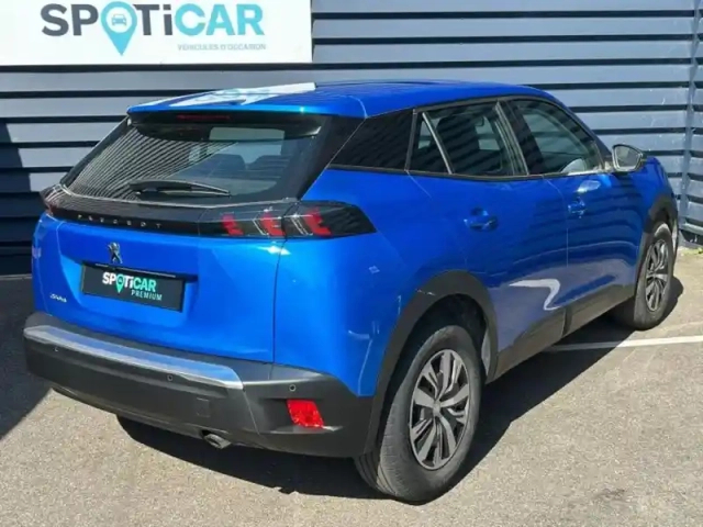 Peugeot 2008 e- 136ch allure — photo 4