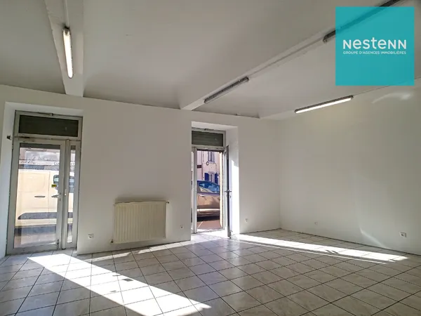 Local commercial à louer de 70 m² à Montbrison - Idéal profession libérale