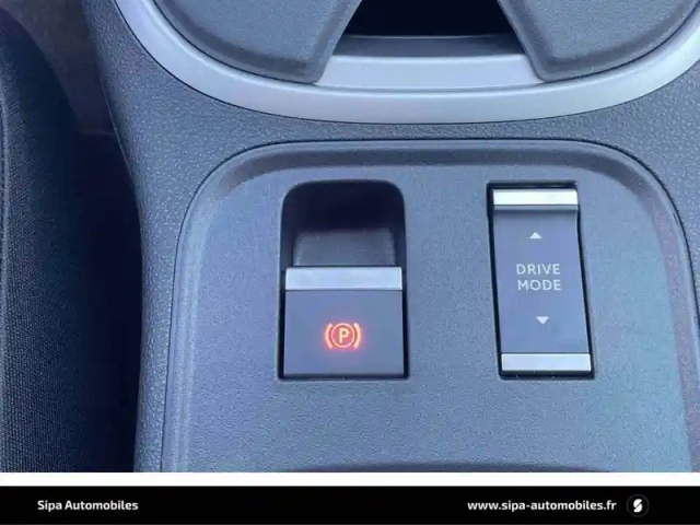 Jeep Avenger 1.2 turbo t3 110 ch e-hybrid bvr6 — photo 41