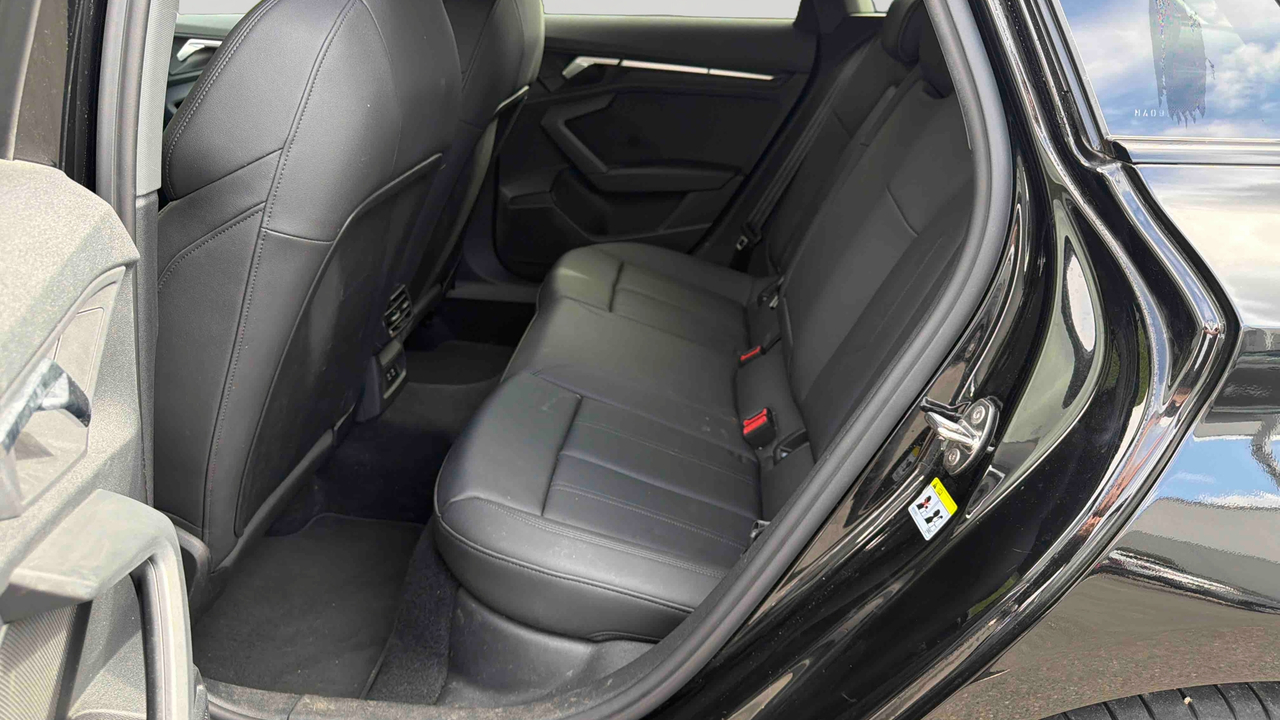 Audi A3 Sportback 35 TDI 150 S tronic 7 — photo 18
