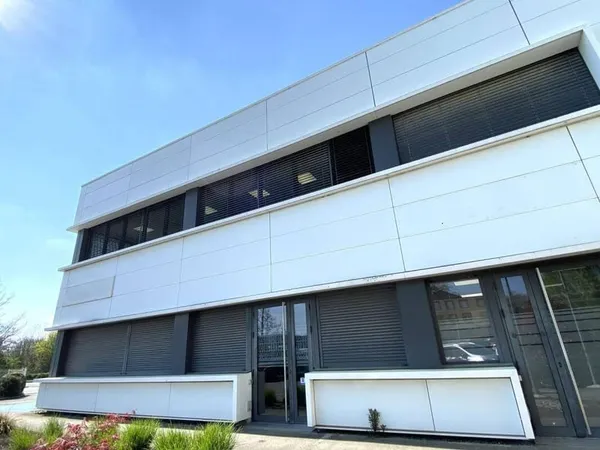 Bureau 132 m²