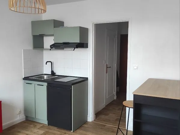 Studio meublé 18 m² - 460 CC - Le Mans - Disponible immédiatement