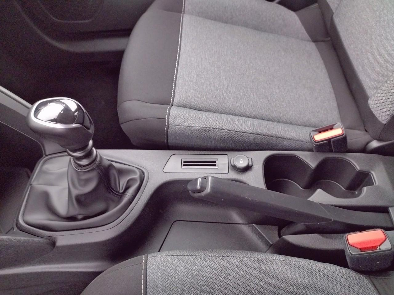 Citroën C4 puretech 100 s&s bvm6 live — photo 21