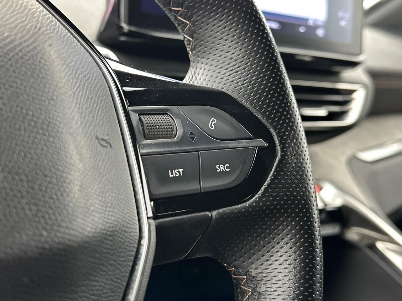Peugeot 3008 puretech 130ch s&s eat8 gt pack — photo 19