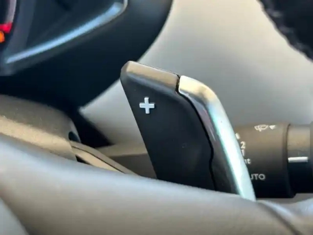Ds Ds 3 crossback puretech 130ch grand chic automatique 7cv — photo 13