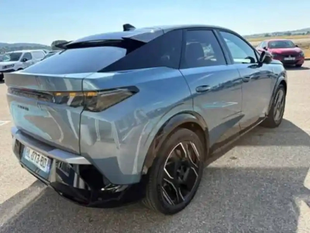 Peugeot 3008 electrique 210 ch 73 kwh — photo 14