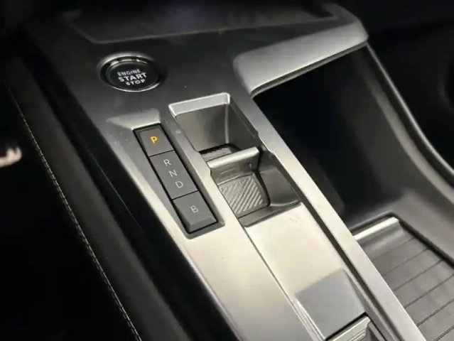 Peugeot 308 phev 180ch gt e-eat8 + toit ouvrant — photo 13