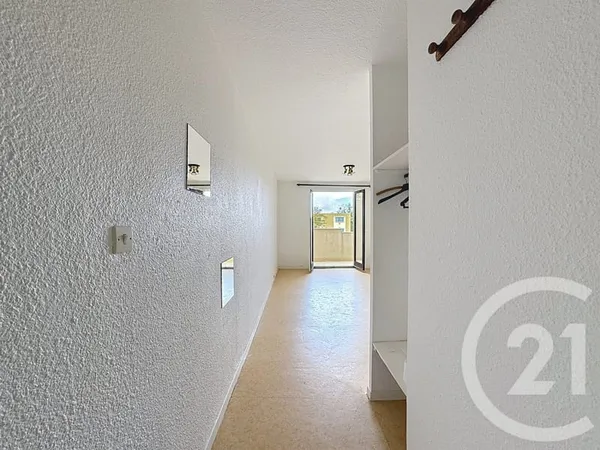 Studio 1 pièce 21 m²
