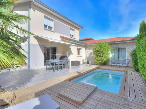 GENAS - AZIEU | Villa familiale de 136 m² avec piscine