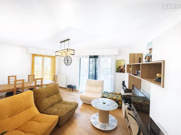 Appartement T4 entièrement rénové