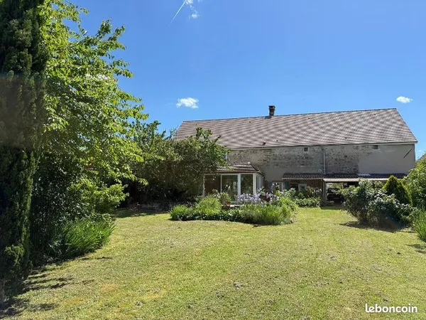 Longère 6 pièces 190 m²
