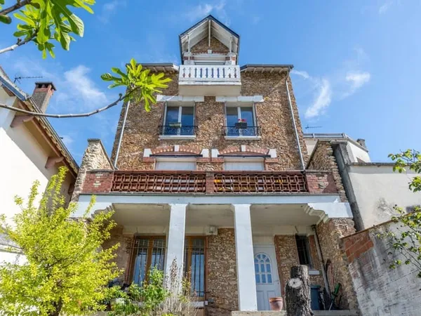 Maison 8 pièces 170 m²
