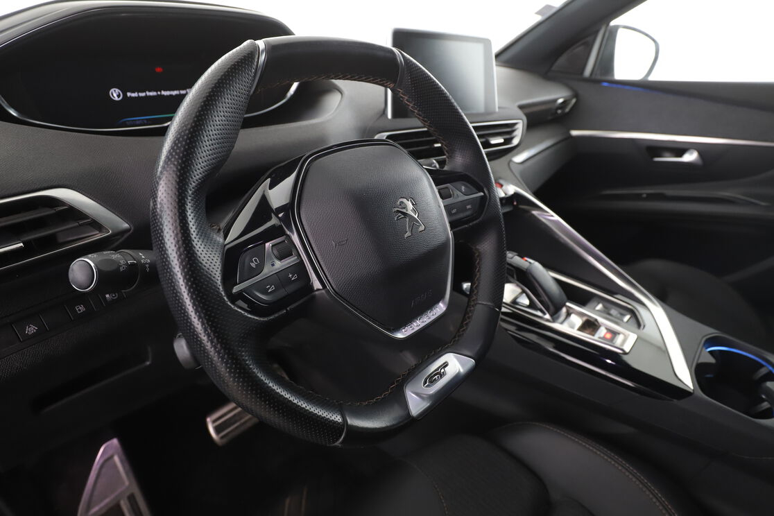 Peugeot 3008 1.6 Hybrid GT e-EAT8 — photo 10