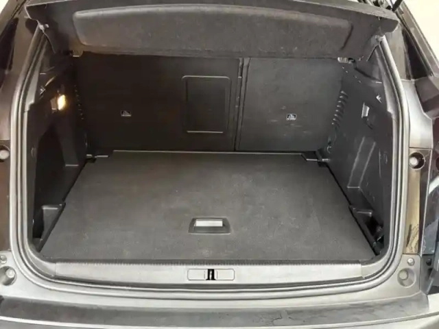 Peugeot 3008 1.5 bluehdi 130 style eat8 attelage gps led camera — photo 11