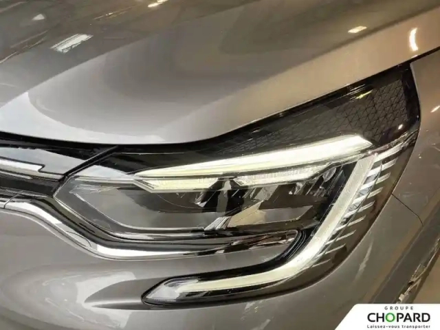Renault Captur blue dci 115 edc — photo 101