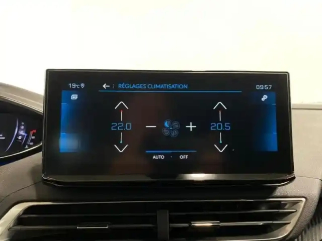 Peugeot 3008 1.2 puretech 130ch s&amp;s allure eat8 — photo 14