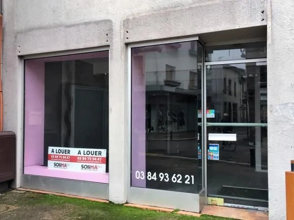 Local 2 pièces 65 m²
