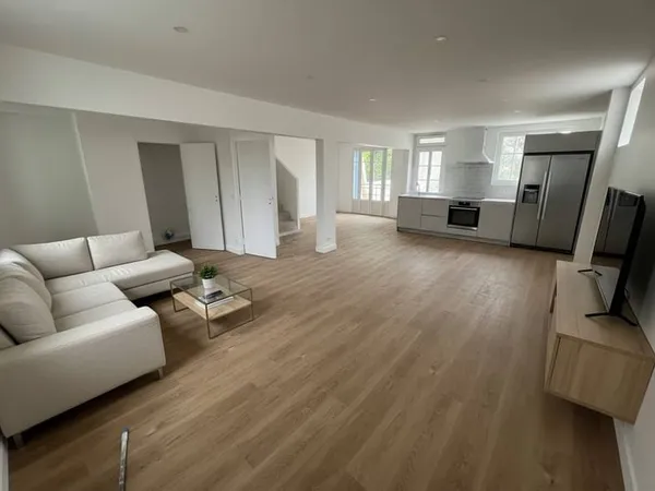 Maison 6 pièces 140 m²