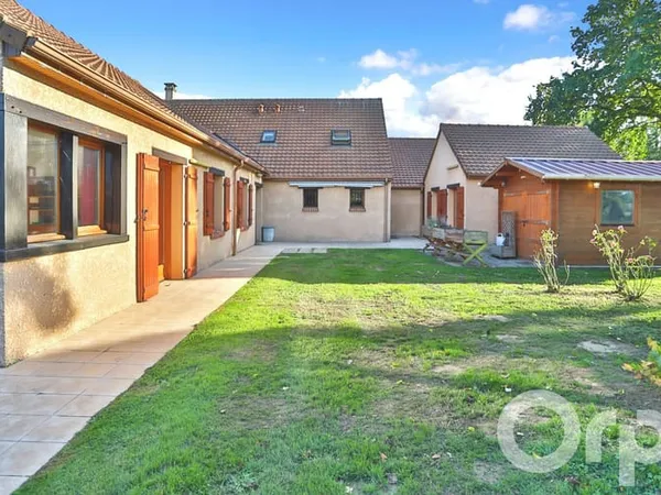 Maison 12 pièces 200 m²