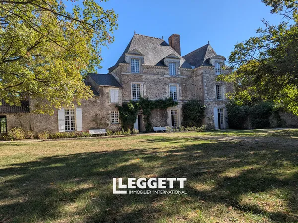 Château 11 pièce(s), LE LOROUX-BOTTEREAU