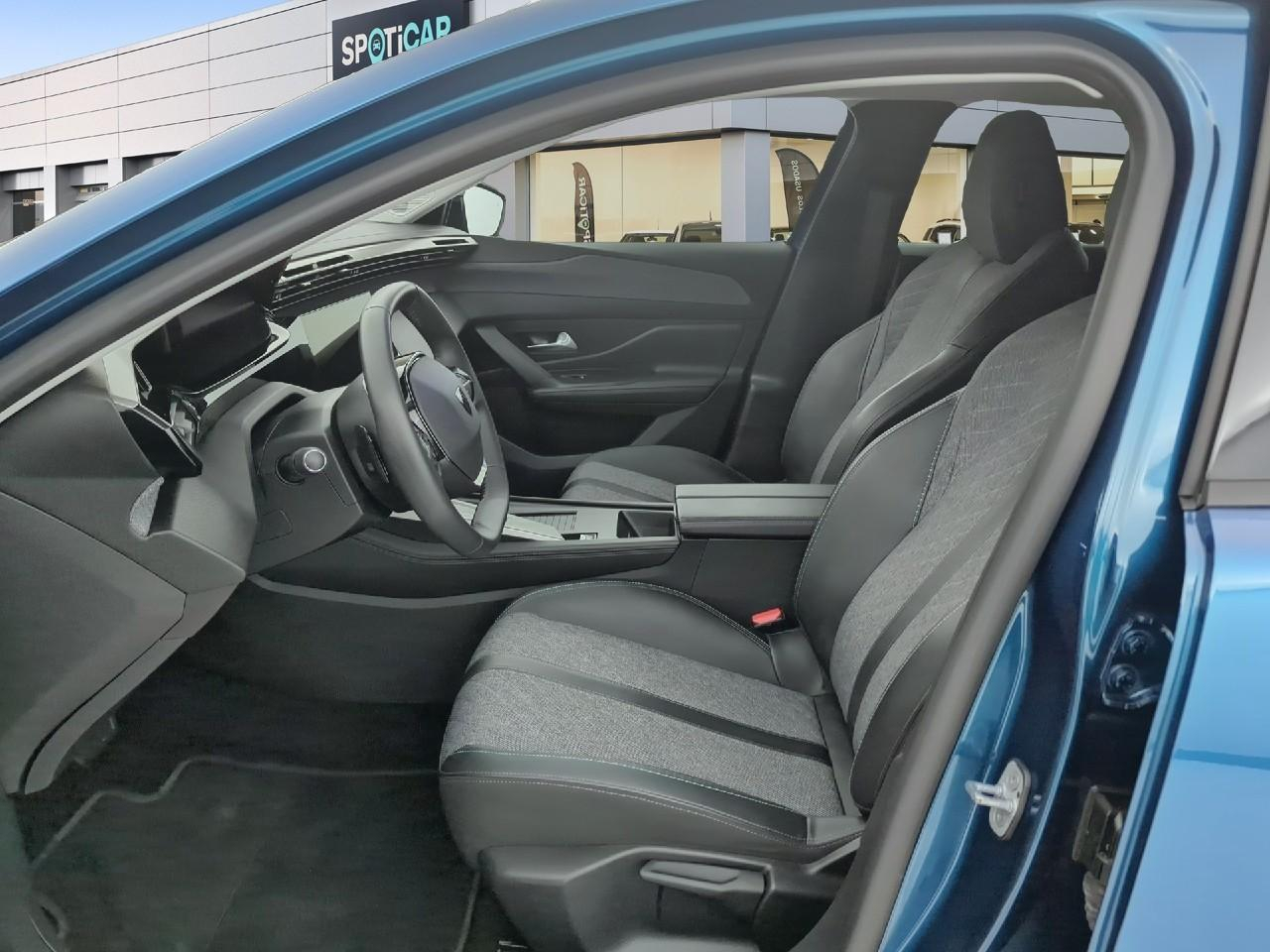 Peugeot 408 phev 225 e-eat8 allure pack — photo 9