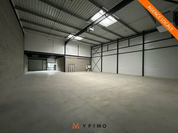 Local d'activité 650 m²