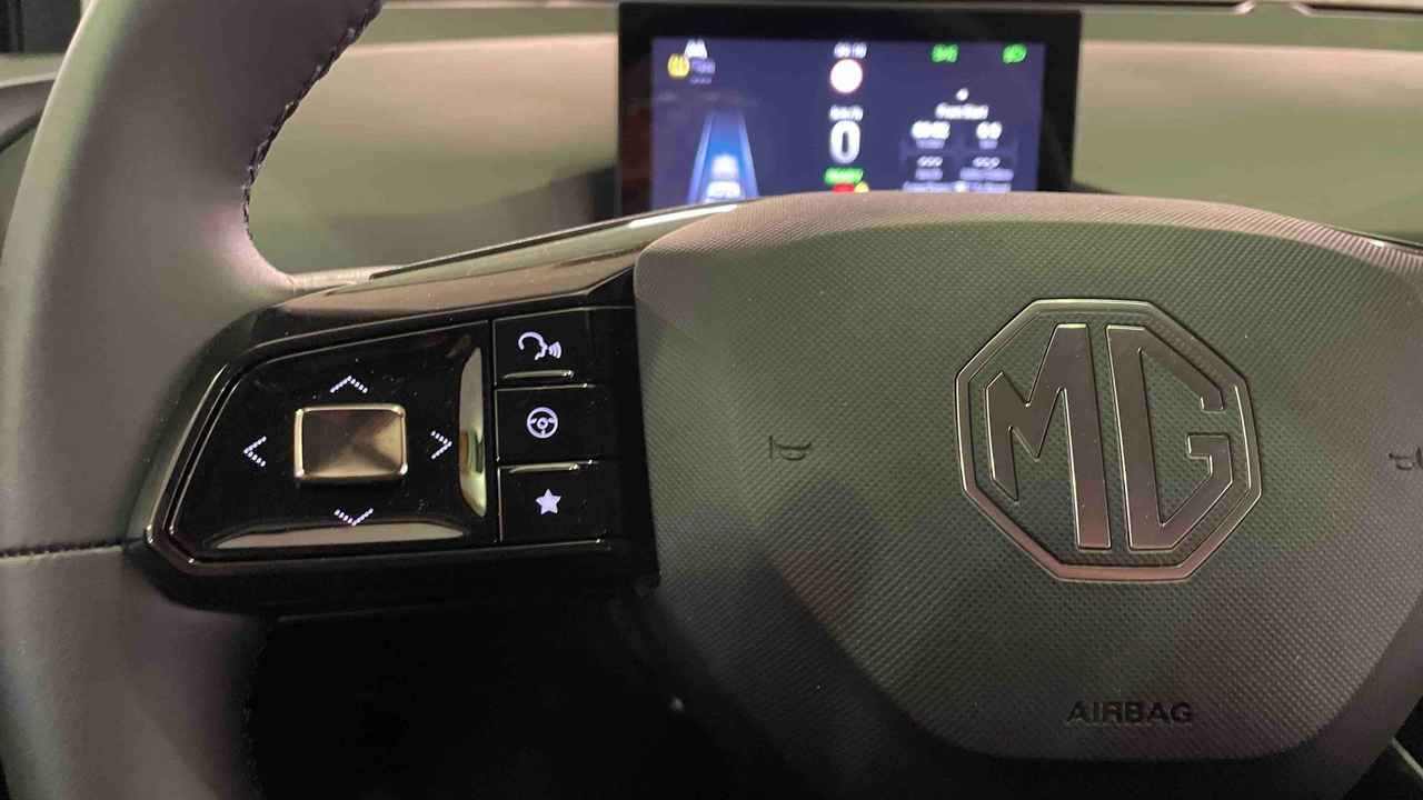 MG4 Electric 64kWh - 150 kW 2WD — photo 31