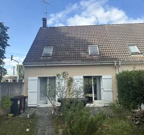 Maison individuelle avec jardin  À deux pas des bords de l'Oise