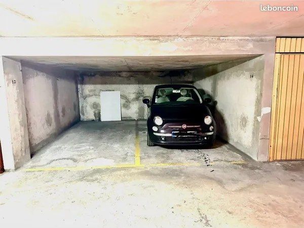 Parking Nice Nord Villa Arson