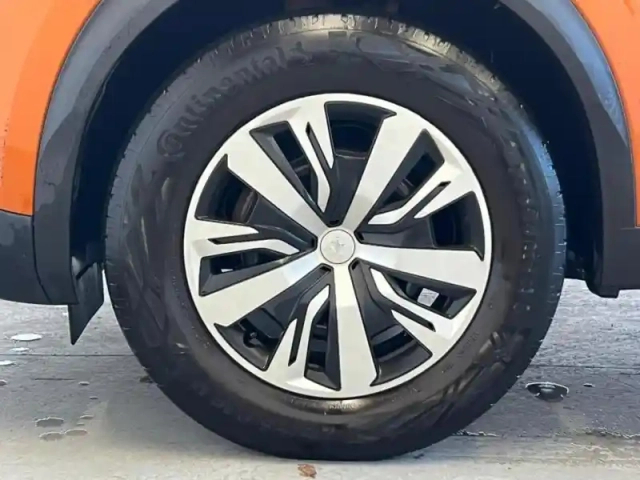 Peugeot 2008 1.2 puretech 100ch s&amp;s active — photo 5
