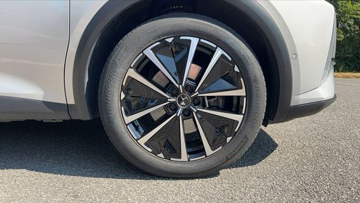 DS DS7 1.6 E-Tense 300 Hybrid 4X4 EAT8 - Bastille – 2023 – 102920 km – Hybride rechargeable – Boîte Automatique — photo 17