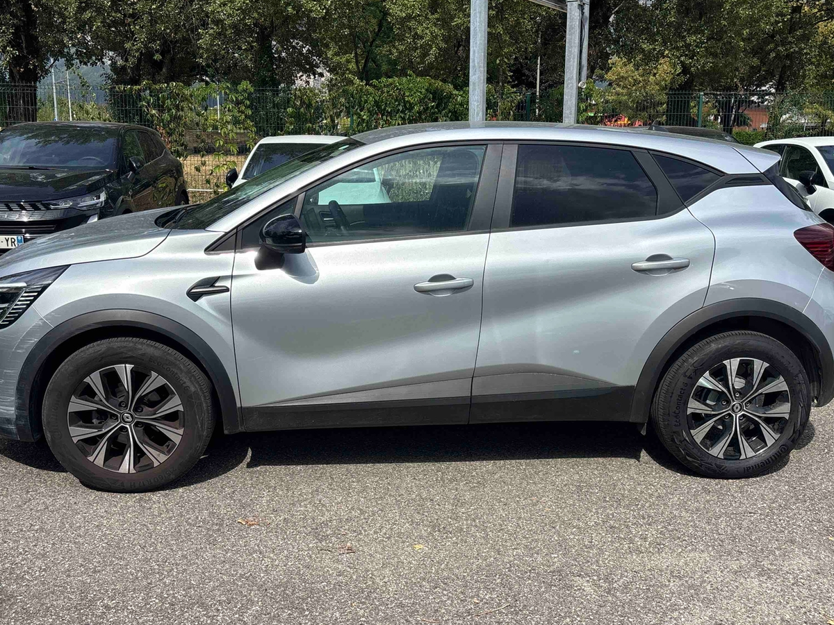 Renault Captur TCe 90 — photo 2