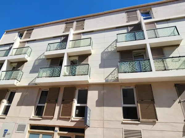 Studio 1 pièce 18 m²